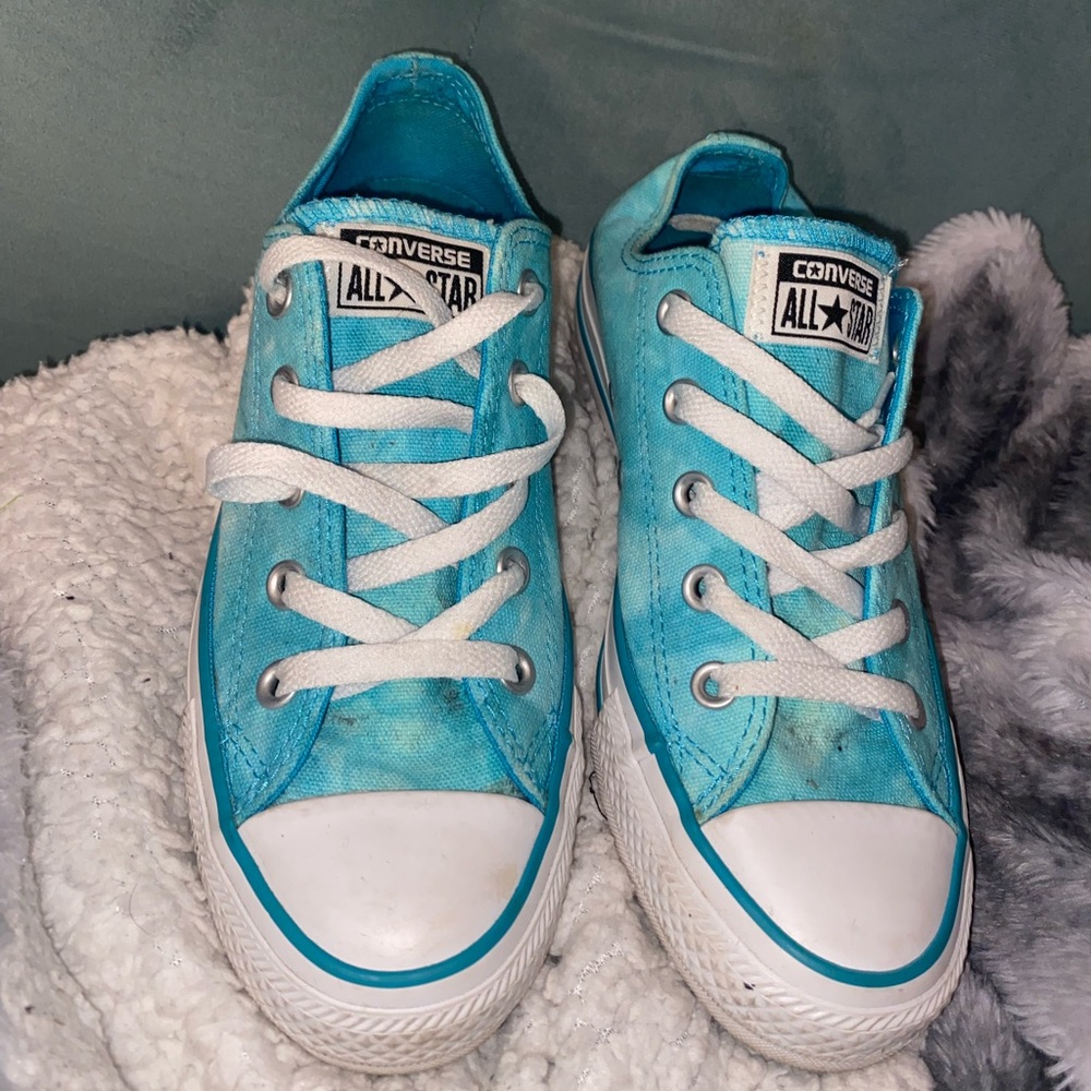 Converse low top